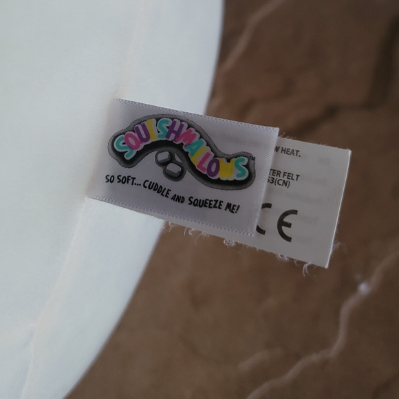 Squishmallows Lilly the Lamb 2019 - Picture 7 of 7